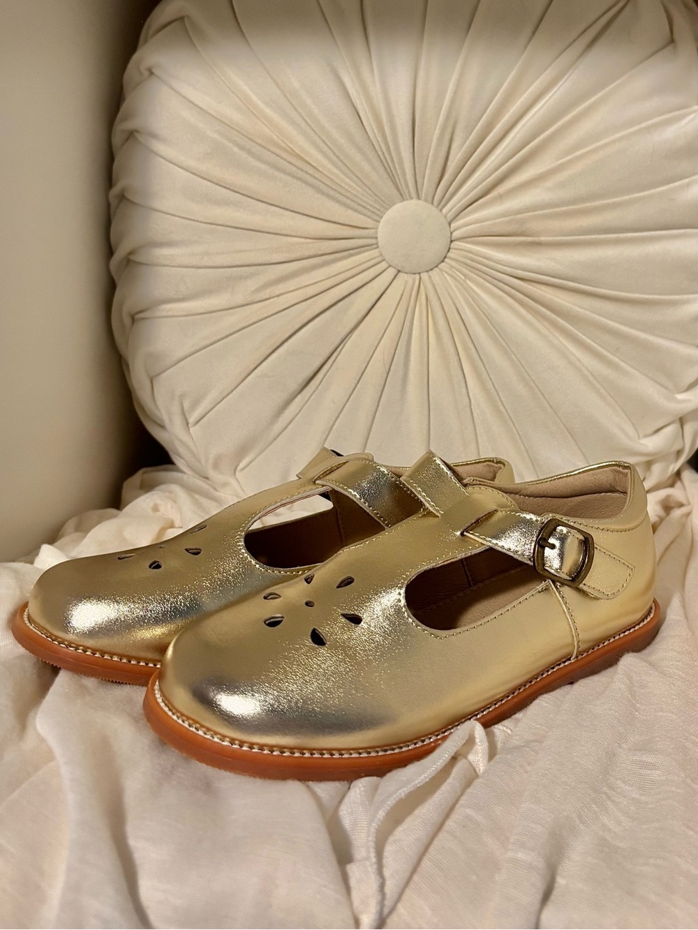 Felix & Flora Gold Metallic Mary Jane
Shoes | Size 13 | NWOT - Picture 4 of 10